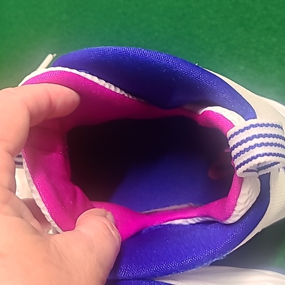 NIKE Shoe Size 8 - Picture 7 of 9